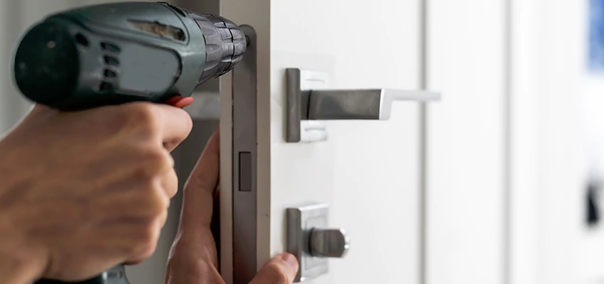 Locksmith For Lock Replacement Near Me in La Puente, CA