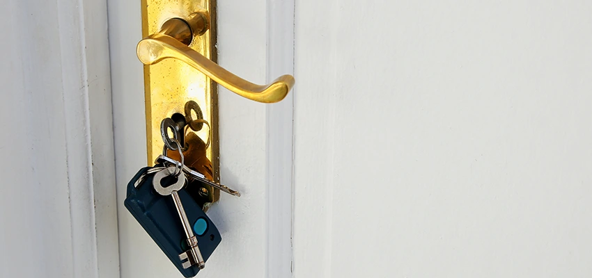 Broken Door Key Extraction in La Puente, CA